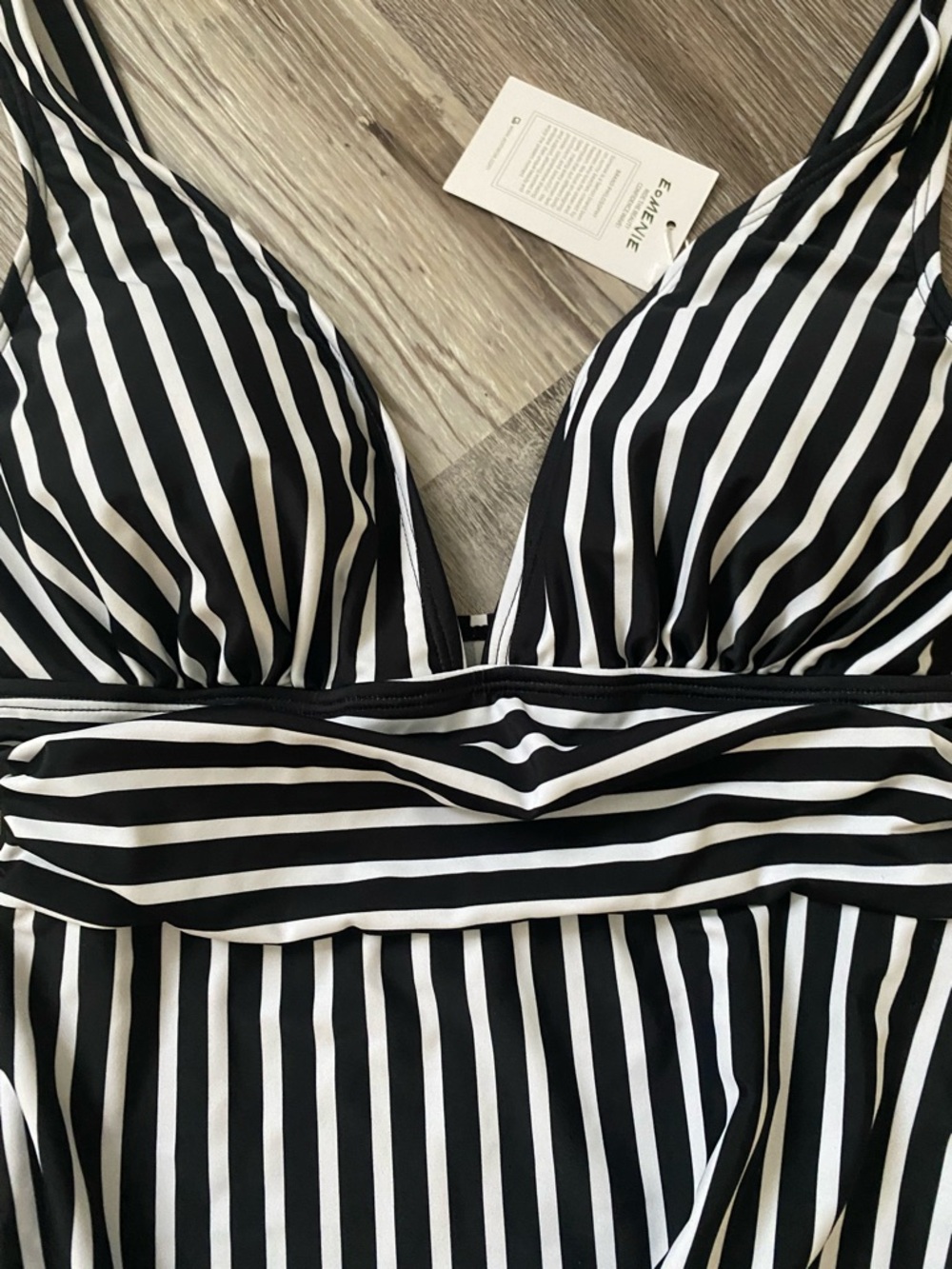 Black & White Striped One Piece Bathing Suit Adjustable Straps Women's Size M - Picture 3 of 8